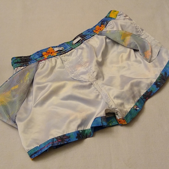 SEOBEAN TRUNKS - Picture 5 of 11